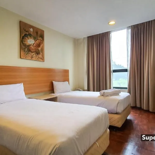 SCC Hotel，位于Kampong Jawa Tengah的酒店