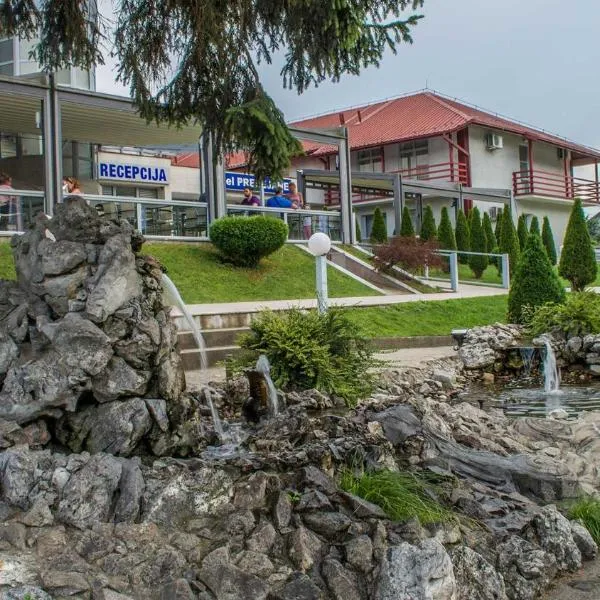 Motel Predejane，位于Vlasina Okruglica的酒店