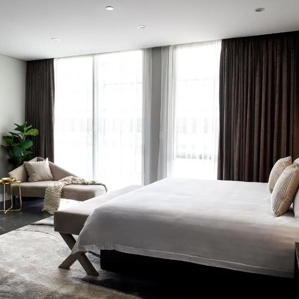 Crowne Plaza Sydney Burwood by IHG，位于悉尼的酒店