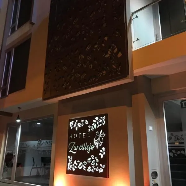 HOTEL ZARCILLEJO，位于Obonuco的酒店