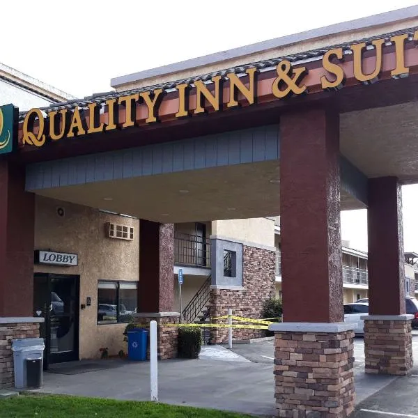 Quality Inn & Suites El Cajon San Diego East，位于埃尔卡洪的酒店