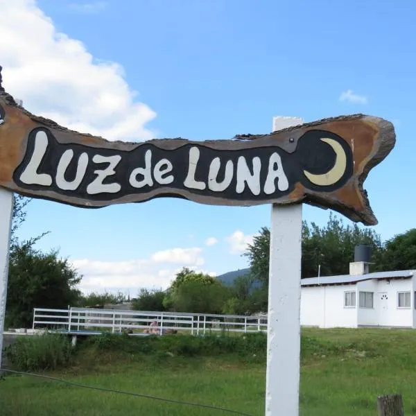 Cabañas Luz de Luna, Comuna San Roque-Punilla，位于San Roque的酒店