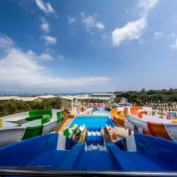 Caretta Paradise Resort & WaterPark，位于Katastárion的酒店