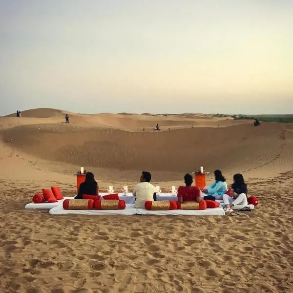 Sunny Desert Camp，位于Kūri的酒店