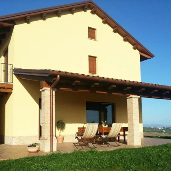 Agriturismo La Perla，位于Monte San Pietrangeli的酒店