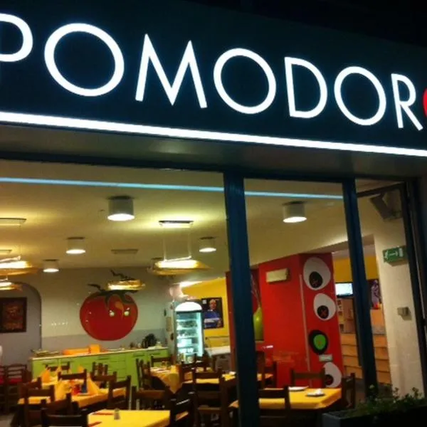 Albergo Ristorante Pomodoro，位于Arto Centonara的酒店