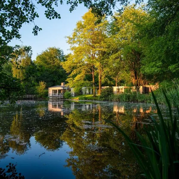 Center Parcs De Eemhof，位于泽沃德的酒店