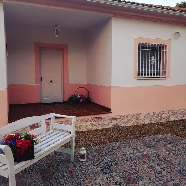 Casa con piscina de agua salada Villa Pepucho 1，位于Villarrubia的酒店