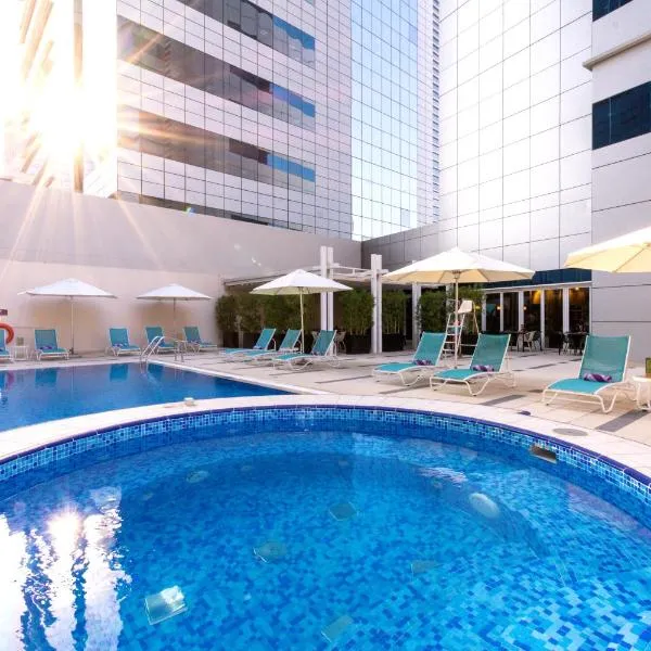 阿布扎比首都中心高级宾馆，位于Al Maqţa‘的酒店