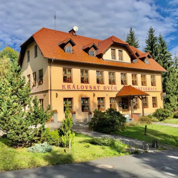 Královský dvůr Bílý potok，位于Hodousice的酒店