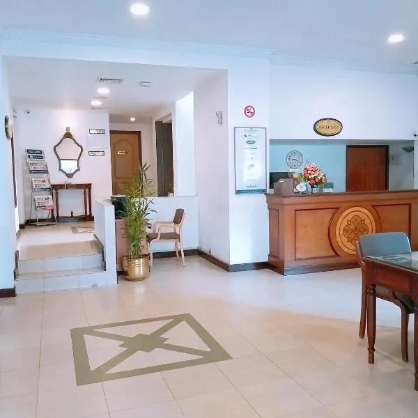 阿巴德新城酒店，位于Elūr的酒店