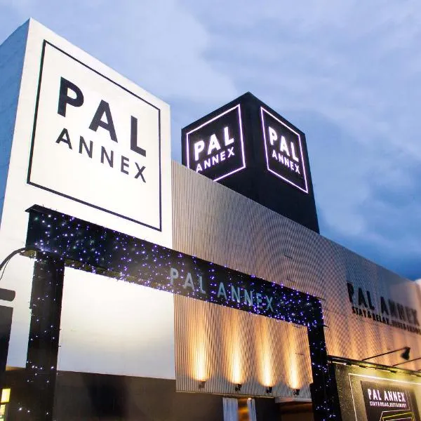 Pal Annex Katsuyama (Love Hotel)，位于Tagawa的酒店