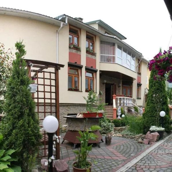雷斯科亚博卢酒店，位于Ivano-Frankovo的酒店