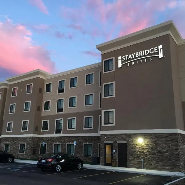 Staybridge Suites Ann Arbor - Research Parkway, an IHG Hotel，位于Saline的酒店