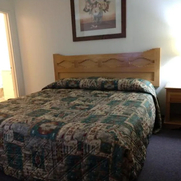 South West Wishlamp Motel，位于Acoma Pueblo的酒店