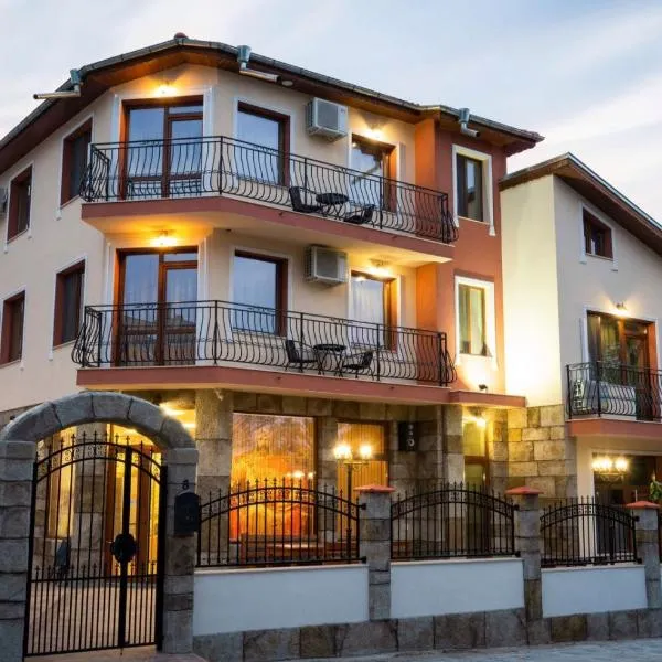 Family Hotel Preslav，位于Aleksandrovo的酒店