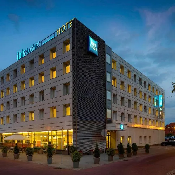 ibis budget Katowice Centrum，位于希隆斯克地区谢米亚诺维采的酒店