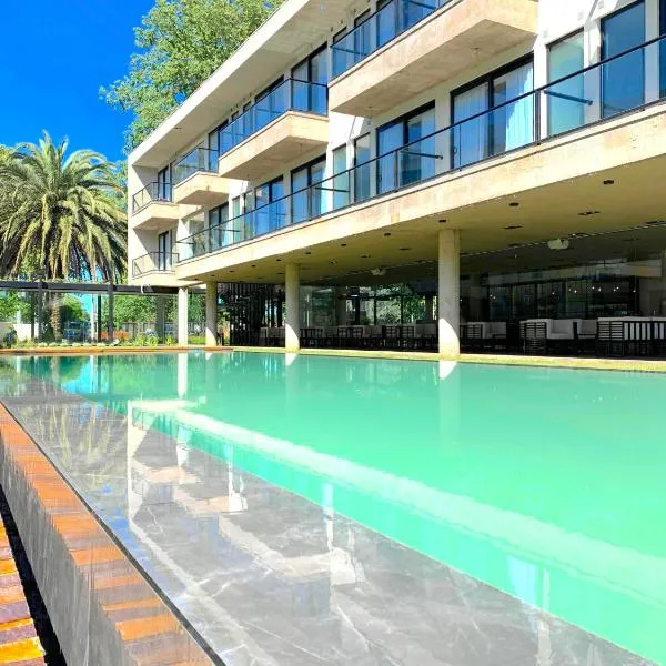 La Urumpta Hotel by AKEN Mind，位于里奥夸尔托的酒店