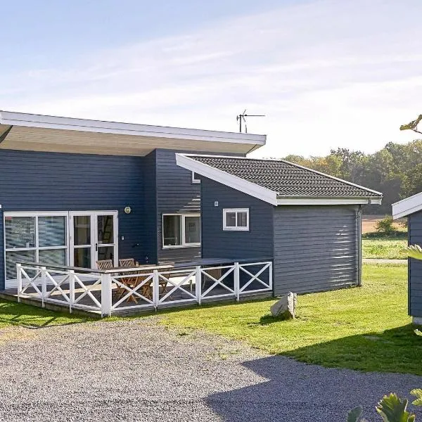 6 person holiday home in Gudhjem-By Traum，位于古兹耶姆的酒店
