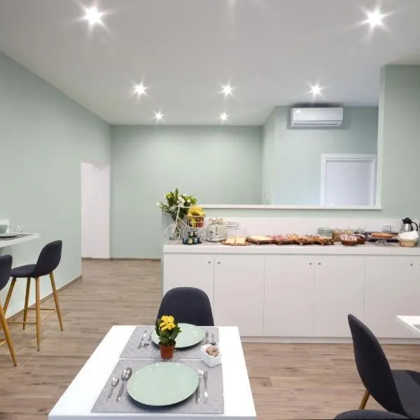 Napoliseason Rooms & Breakfast，位于那不勒斯的酒店