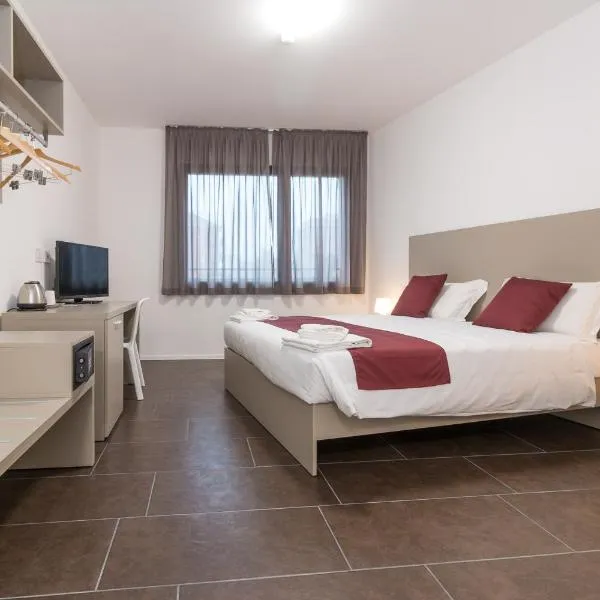 Hotel Cascina Fossata & Residence，位于Borgo Po的酒店