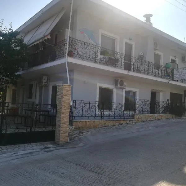 Poulithra Beach，位于普利斯拉的酒店