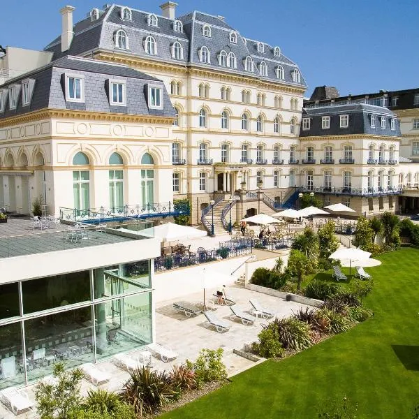 法兰西酒店，位于罗泽尔的酒店