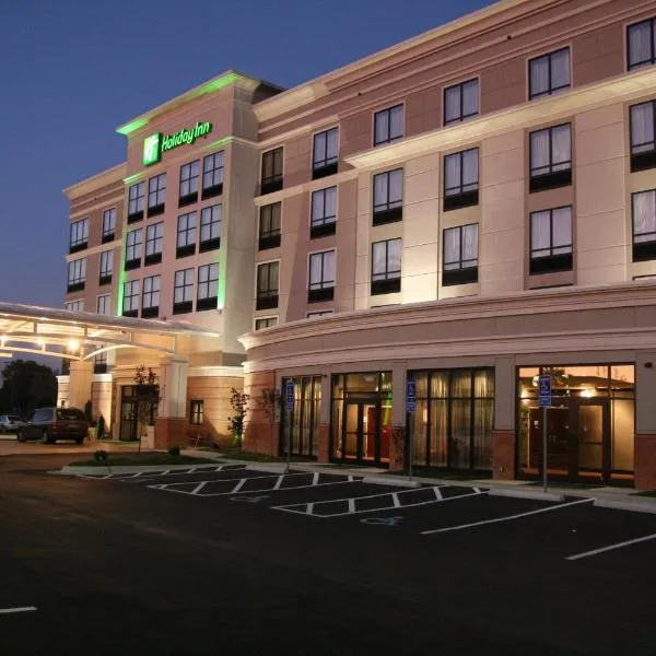 Holiday Inn Columbus-Hilliard, an IHG Hotel，位于New Rome的酒店