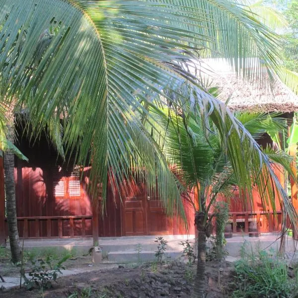 Homestay Xóm Dừa Nước，位于Ấp Tiên Lợi的酒店