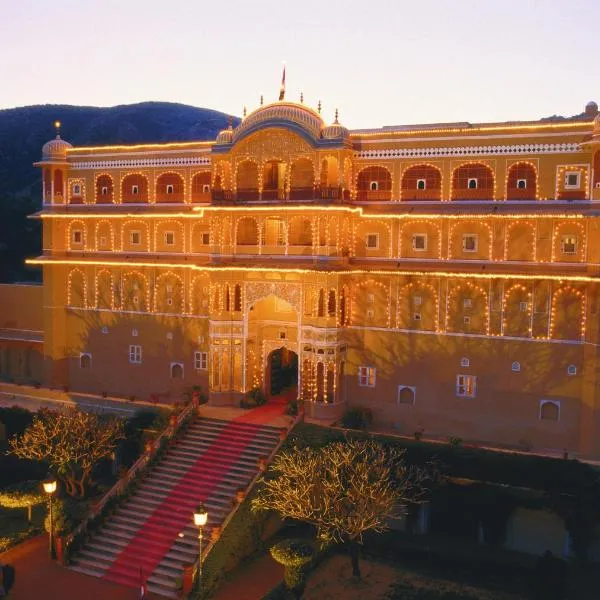 萨摩德宫殿酒店，位于Khejrauli的酒店