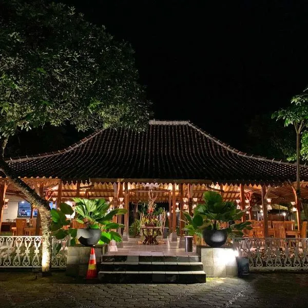 The Nalaya Hotel & Resto，位于婆罗浮屠的酒店