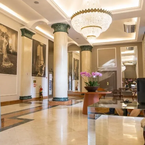 EXCELENTE Flat junto aos Shoppings JK e Vila Olimpia，位于圣保罗的酒店