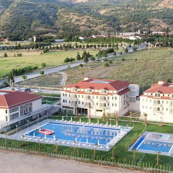 ADEMPİRA TERMAL&SPAHOTEL，位于Denizli的酒店