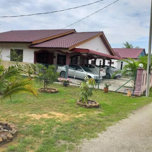 AMIMAS HOMESTAY，位于Kampong Sungai Rambai的酒店