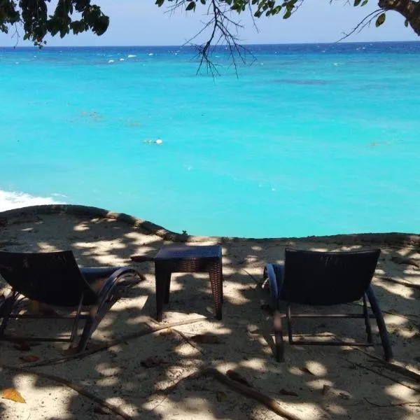 Anda Poseidon’s Beach Resort，位于安达的酒店