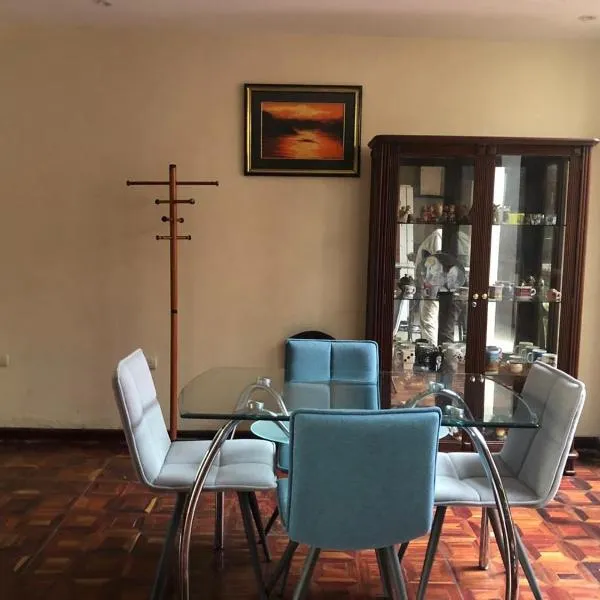 Mini Departamento Cómodo，位于昆卡的酒店