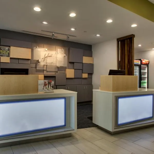 Holiday Inn Express - Lexington East - Winchester, an IHG Hotel，位于芒特斯特灵的酒店