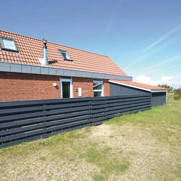 Holiday Home Arvidvej Hvide Sande Xii Denmrk，位于比耶勒高的酒店