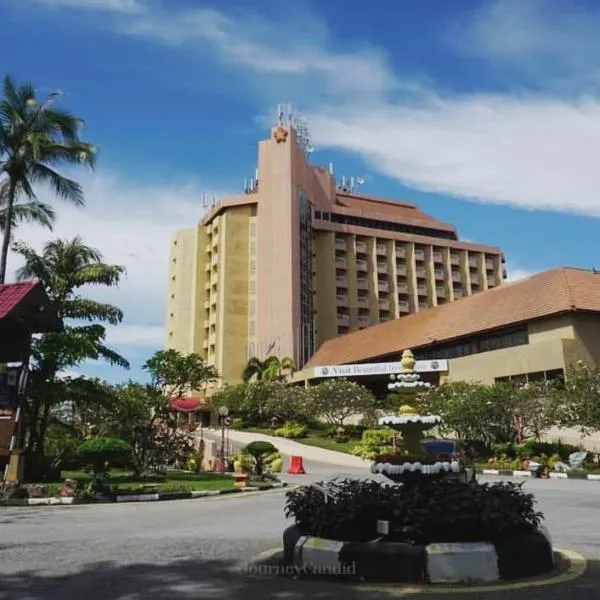 报春花海滩酒店，位于Kampong Ru Sila的酒店