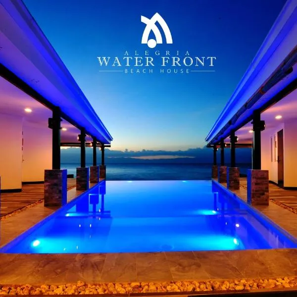 Alegria Water Front Beach House，位于Locon的酒店