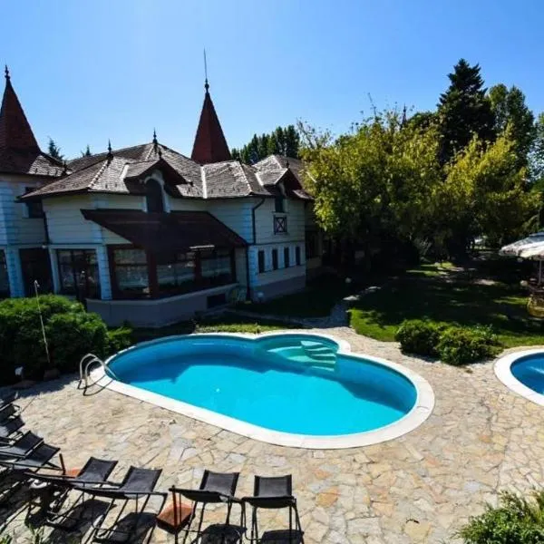 维拉米洛德盖尔尼度假酒店，位于Horgoš的酒店