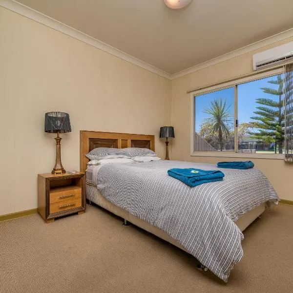 Seafront Unit 49，位于朱里恩湾的酒店