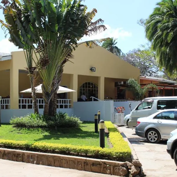 Casa Mia Lodge & Restaurant，位于Likulu的酒店