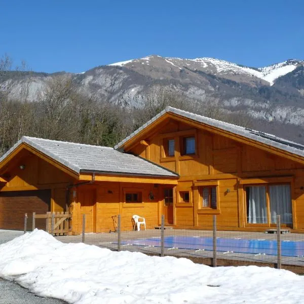 Chalet aux 3 biches，位于Mégevette的酒店