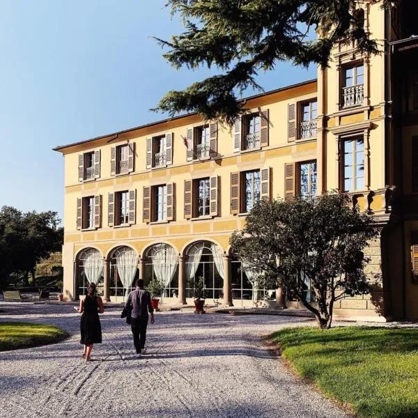 Villa Biondelli Wine & Suites，位于Cazzago San Martino的酒店