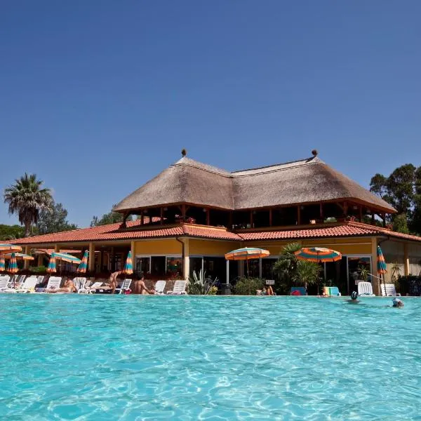 自由海滩野营旅馆，位于毕博纳的码头的酒店