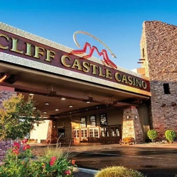 Cliff Castle Casino Hotel，位于坎普维德的酒店