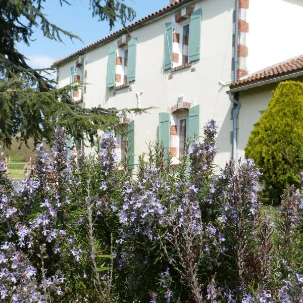 加托涅住宿加早餐酒店，位于Castelnaud-de-Gratecambe的酒店