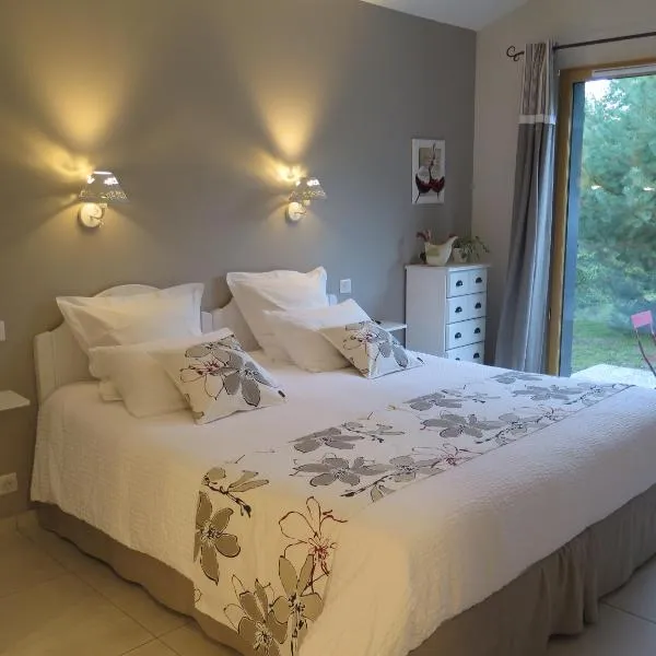 Crisalys Chambres d'Hôtes，位于佩萨克的酒店