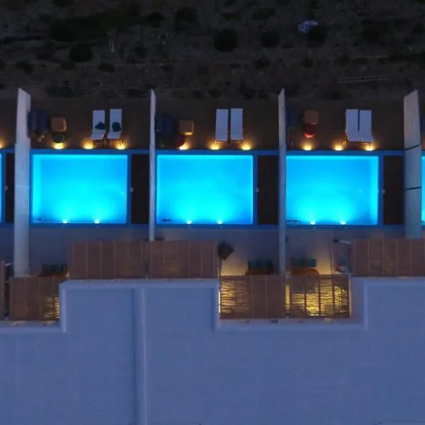 Aelia Collection Suites - Adults Friendly，位于斯基罗斯岛的酒店